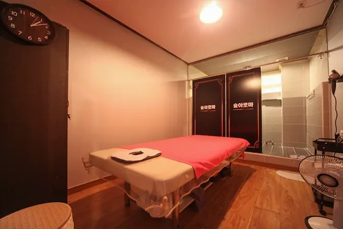 용인 동백 숲아로마 매장사진03.webp