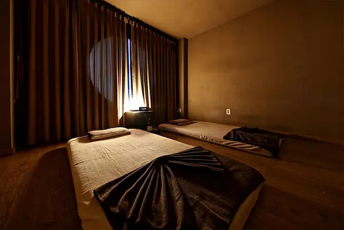 강남역 타이25 매장사진03.webp